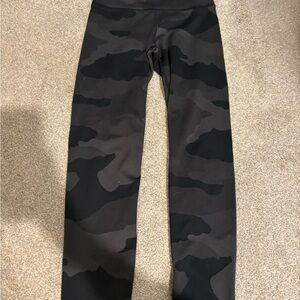 Aerie Black and Gray Camouflage Leggings